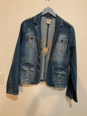 Faded Glory Embroidered Floral Denim Blazer Jacket.